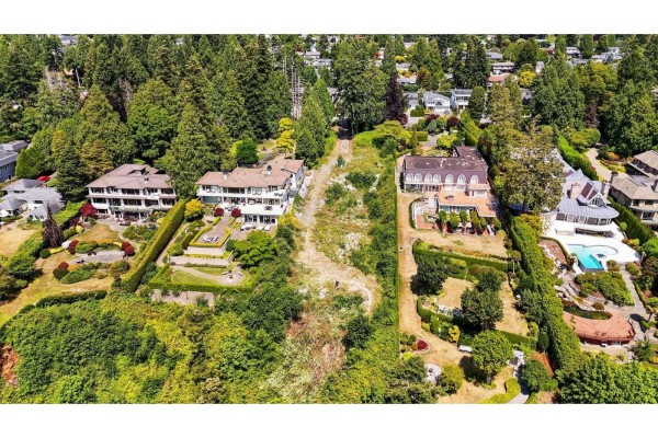 13752 Marine Drive, White Rock, BC, photo 3