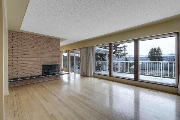 13753 114 Avenue, Surrey, BC V3R2L6 Photo 2