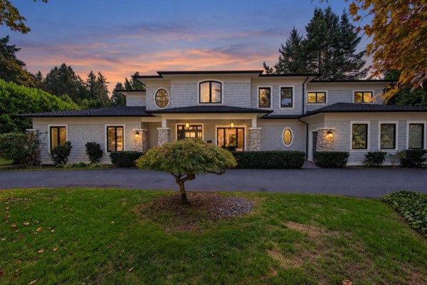 13756 18 Avenue, Surrey