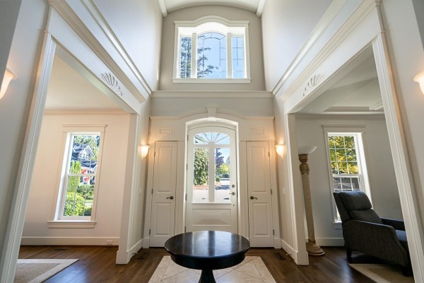 13761 22a Avenue, Surrey, BC V4A9V8 Photo 3