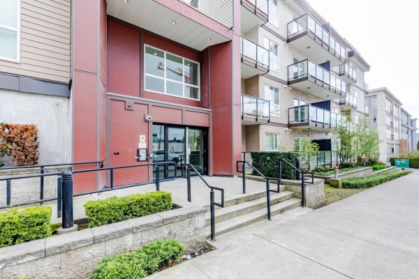 316 13768 108 Avenue, Surrey, BC V3T0L9 Photo 4