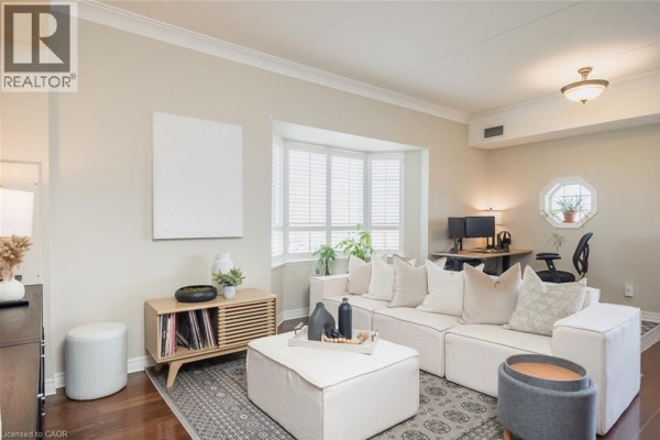 Living room - 1379 Costigan Road Unit# 310, Milton, ON L9T2K6 Photo 5