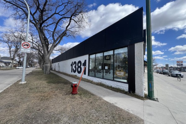 1379 Portage Ave, Winnipeg, MB R3G0V8 Photo 4