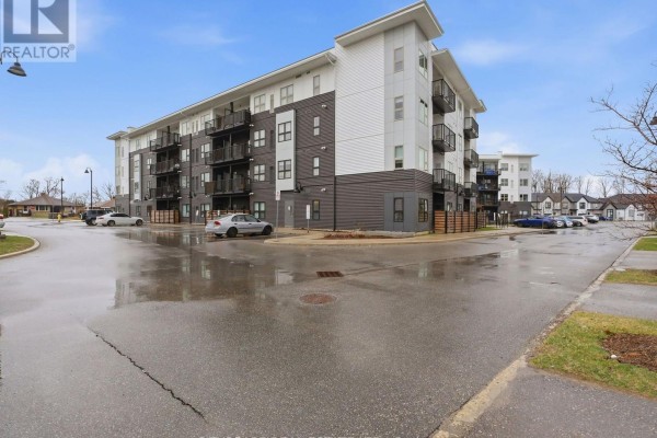 138 - 110 Fergus Avenue, Kitchener, ON, photo 2
