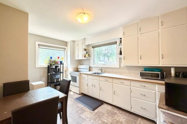 138 26th Street, Brandon, MB, photo 3