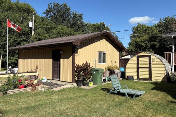 138 5th Avenue Sw, Dauphin, MB R7N1V4 Photo 3