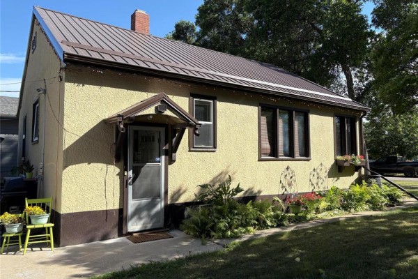 138 5th Avenue Sw, Dauphin, MB R7N1V4 Photo 4