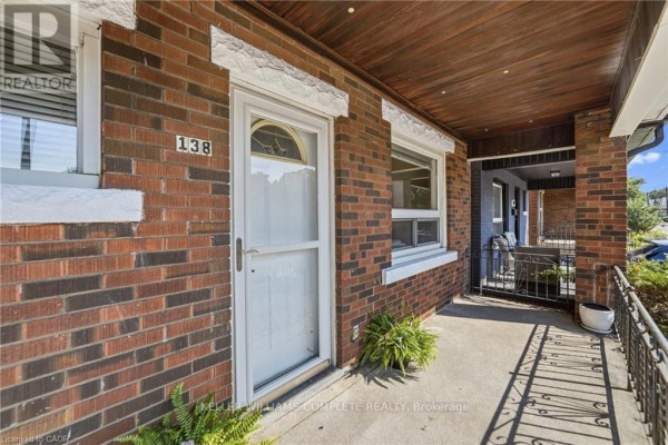 138 Cameron Avenue N, Hamilton, ON, photo 3