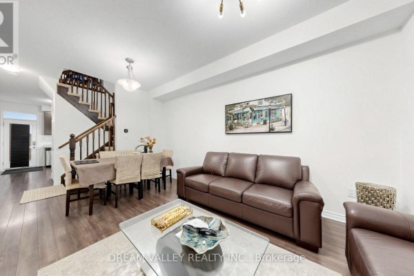 Bedroom 2 - 138 Cleanside Road, Toronto, ON M1L0C6 Photo 4