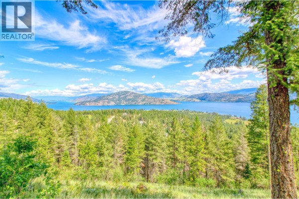 138 Crown Crescent Lot# 266, Vernon, BC V1H2C3 Photo 2