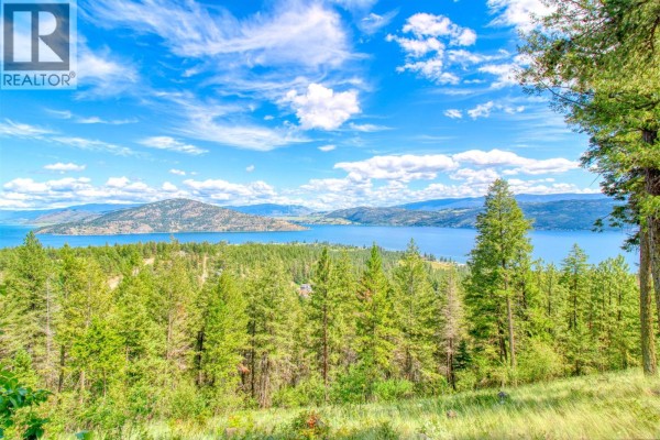 138 Crown Crescent Lot# 266, Vernon, BC V1H2C3 Photo 3