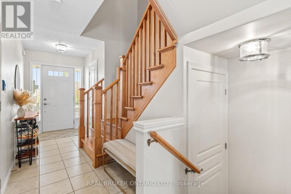 Kitchen - 138 Edenrock Drive, Hamilton, ON L8E0G8 Photo 4