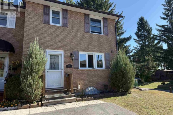 Kitchen - 138 Frame Cres, Elliot Lake, ON P5A2S4 Photo 2
