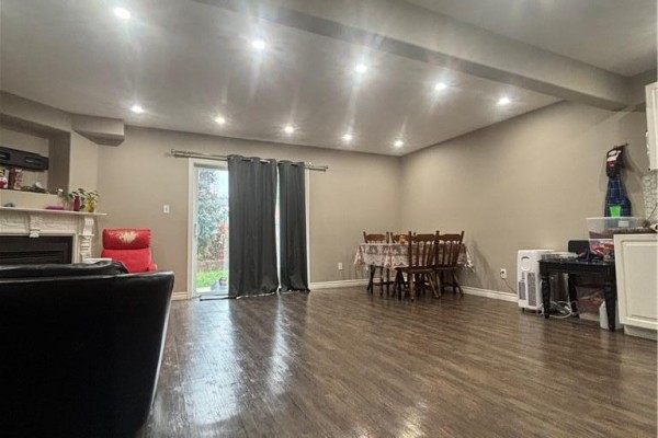 Living room - 138 Heiman Street Unit# Upper, Kitchener, ON N2M3L9 Photo 5