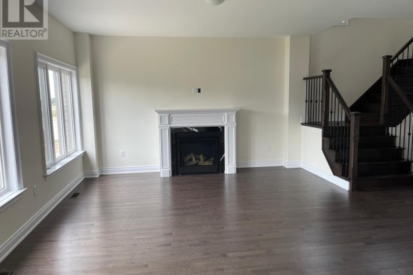 Kitchen - 138 Kennedy Boulevard, New Tecumseth, ON L9R0W1 Photo 3