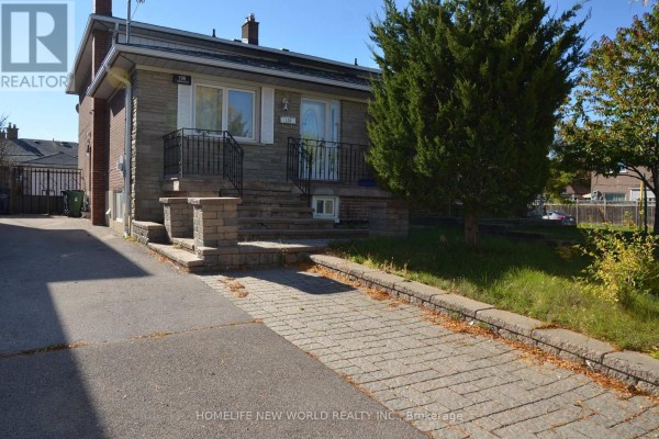 138 Lindylou Road, Toronto