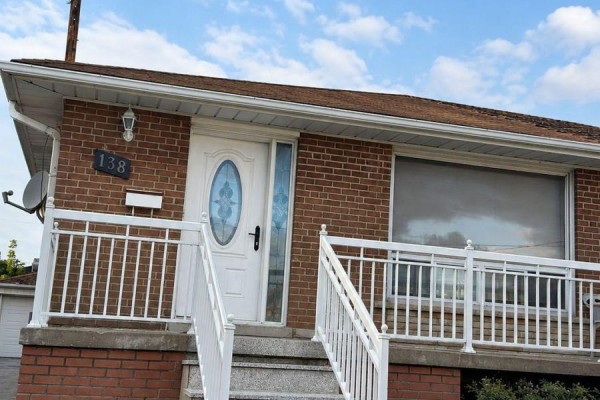138 Lomar Drive, Toronto, ON, photo 2
