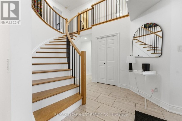 138 Miller Drive, Hamilton, ON, photo 2