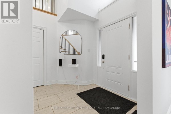 138 Miller Drive, Hamilton, ON, photo 3