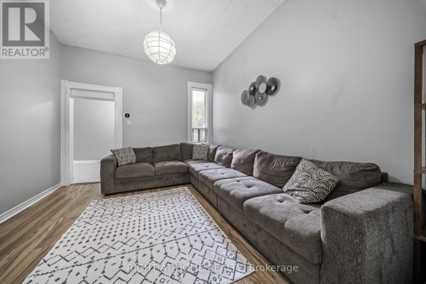 138 Osler Street, Toronto, ON M6N2Y8 Photo 4