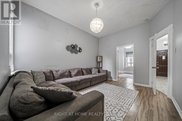 138 Osler Street, Toronto, ON M6N2Y8 Photo 5