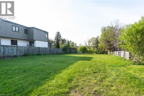 138 Riverbank Drive, Cambridge, ON N3H4R6 Photo 5