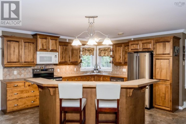 Sunroom - 138 South Street, Berwick, NS B0P1E0 Photo 5