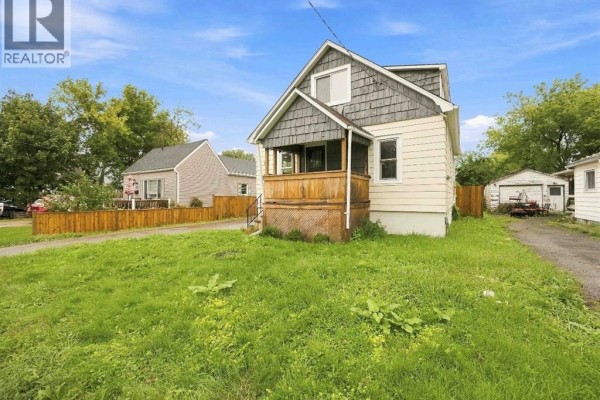 4pc Bathroom - 138 Sutton Street, Sarnia, ON N7T3S5 Photo 3