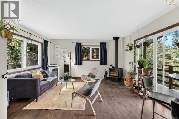Storage - 138 Woodland Dr, Salt Spring, BC V8K1K1 Photo 4