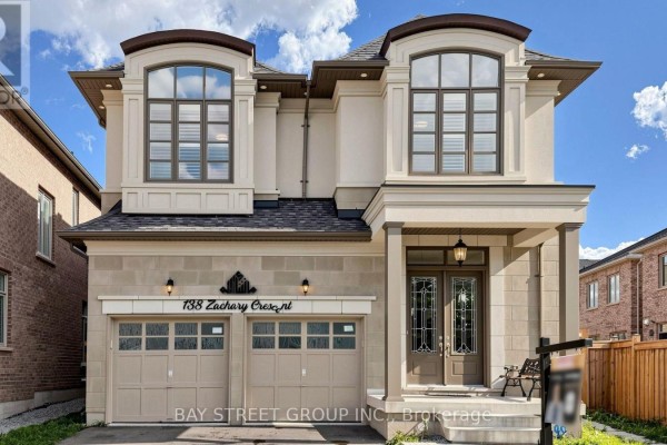Family room - 138 Zachary Crescent, Oakville, ON L6H7C5 Photo 3