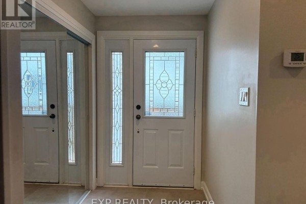 1381 Leigh Crescent, Ottawa, ON K1J8E5 Photo 3