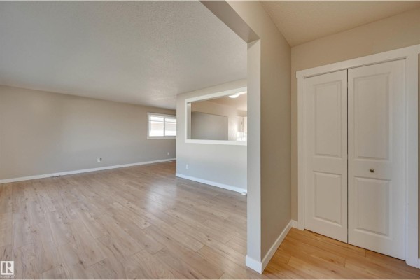 13815 88 St Nw, Edmonton, AB, photo 2