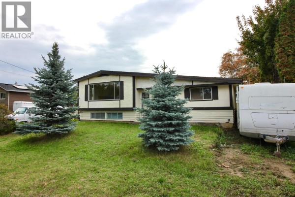 Family room - 1382 Mcbride Road Road, Kelowna, BC V1Y4A6 Photo 2