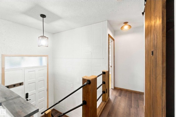 Family room - 13820 63 St Nw, Edmonton, AB T5A1R3 Photo 4