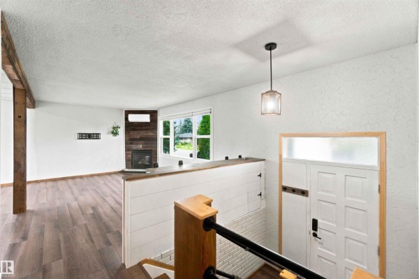 Den - 13820 63 St Nw, Edmonton, AB T5A1R3 Photo 5