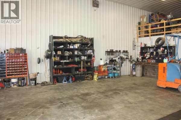 13828 256 Road, Fort St  John, BC, photo 2