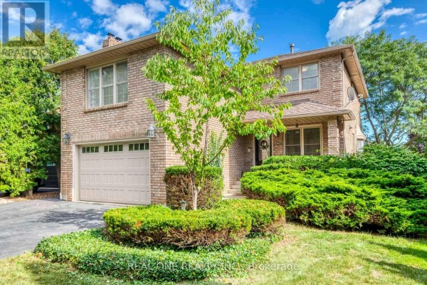 Family room - 1384 Bramblewood Green, Oakville, ON L6M2R5 Photo 4