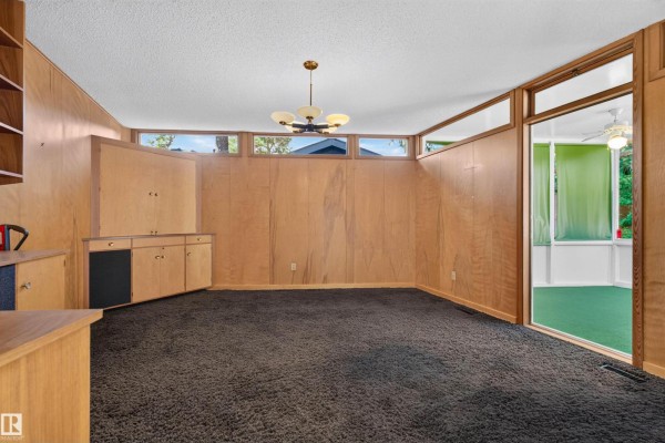 Bedroom 2 - 13842 Ravine Dr Nw, Edmonton, AB T5N3M1 Photo 5
