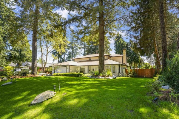 13846 18 Avenue, Surrey, BC V4A1W4 Photo 4