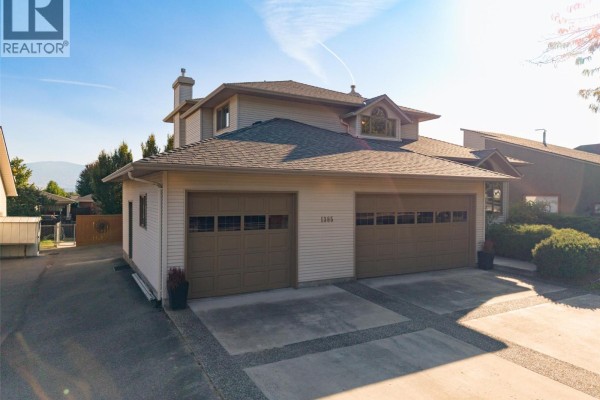 4pc Bathroom - 1385 Mountain Avenue, Kelowna, BC V1Y7H3 Photo 5