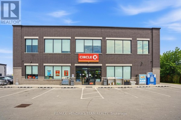 1387 Fourth Avenue, St  Catharines, ON, photo 2