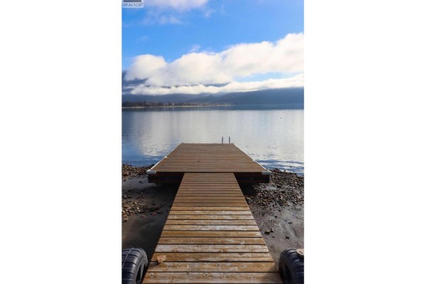 1387 Little Shuswap Lake Road, Chase, BC V0E1M2 Photo 5