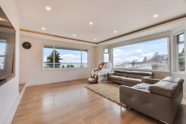 1388 Kerfoot Road, White Rock, BC V4B3L6 Photo 5