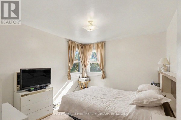 Bedroom 4 - 1388 Normandy Crescent, Ottawa, ON K2C0N5 Photo 5