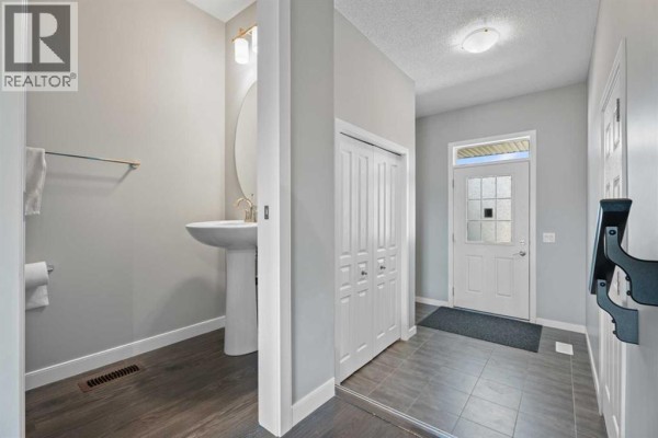 4pc Bathroom - 139 Auburn Meadows Place Se, Calgary, AB T3M2H5 Photo 4