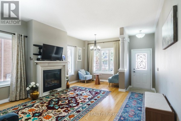 Kitchen - 139 Bellini Avenue, Vaughan, ON L4H0R7 Photo 3