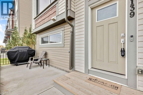 Living room - 139 Copperstone Park Se, Calgary, AB T2Z5E3 Photo 2