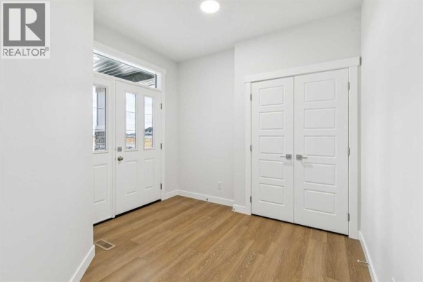 3pc Bathroom - 139 Dawson Wharf Mount, Chestermere, AB T1X2W3 Photo 3