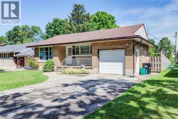 139 Elgin Crescent, Waterloo, ON, photo 3