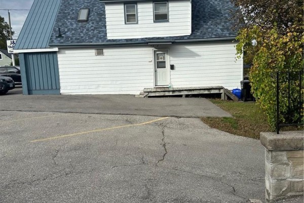 139 Glenmorris Street, Cambridge, ON N1S2Z4 Photo 2